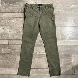 Army Green Aeropostale Men’s 29/32 skinny chinos